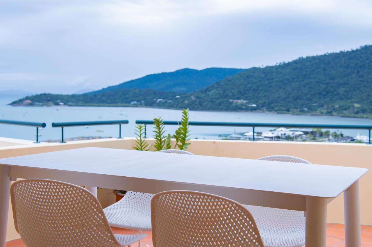 Magnificence At Airlie Apartment Airlie Beach Exterior photo