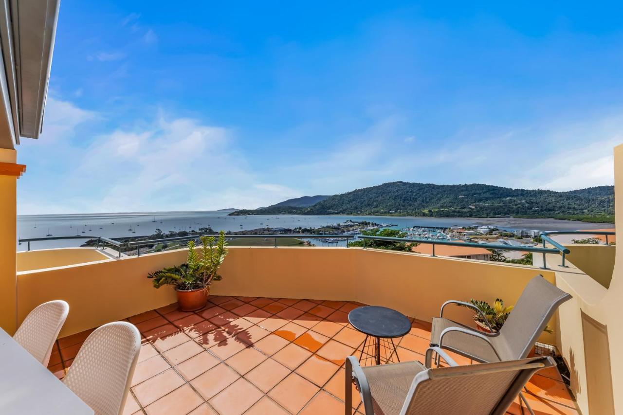 Magnificence At Airlie Apartment Airlie Beach Exterior photo