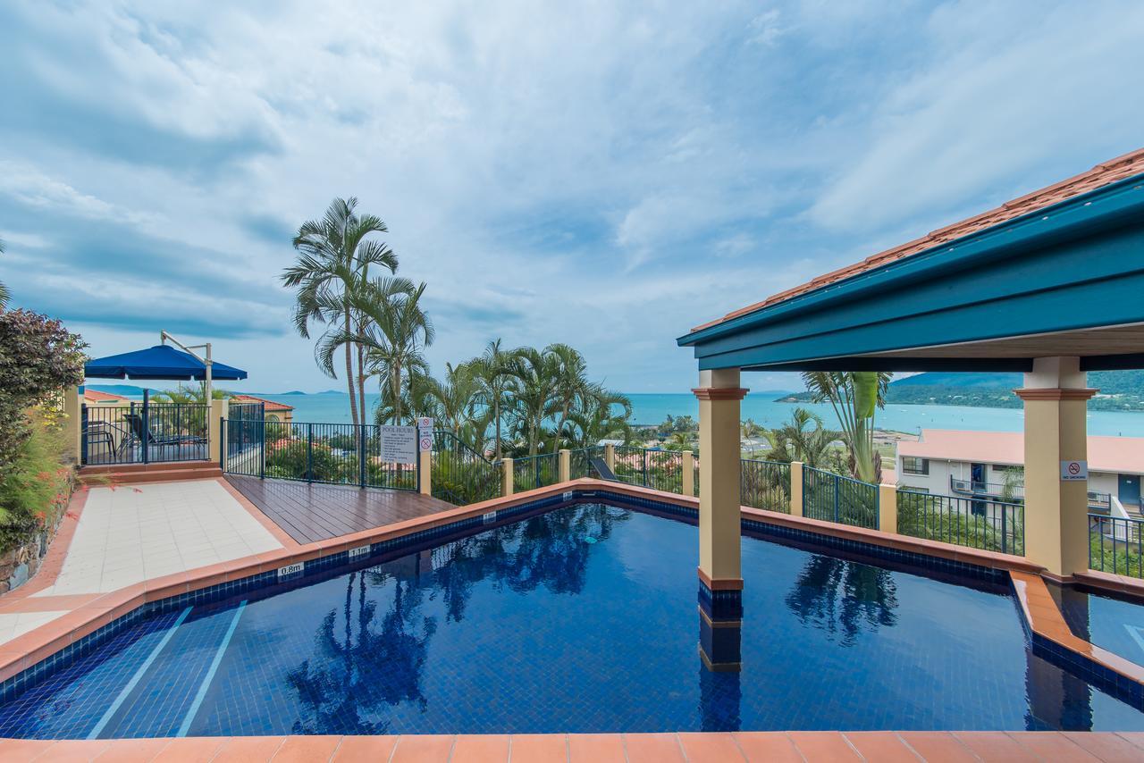 Magnificence At Airlie Apartment Airlie Beach Exterior photo